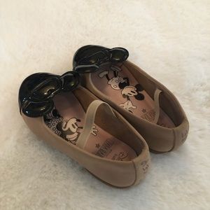 Zara Toddler 6.5 Minnie Mouse shoes